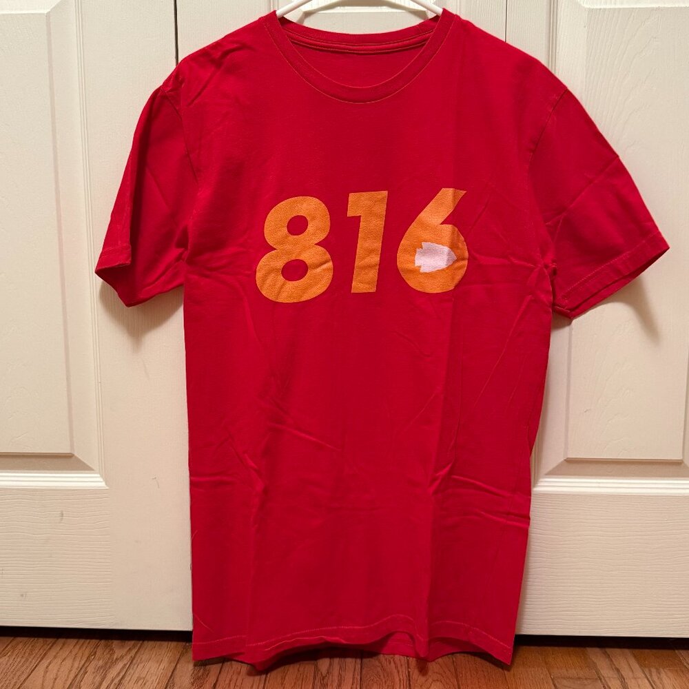 Kansas City Football fan 816 area code arrowhead Unisex T-Shirt